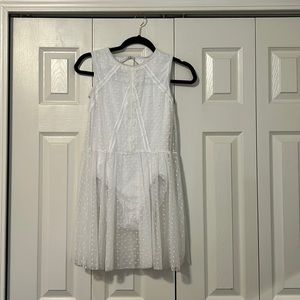 White weissmans costume. sa.